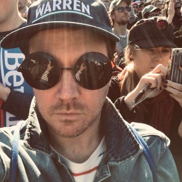 Meet your Posher, Kyle - Picture 3 of 5